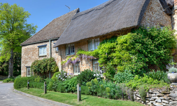 Oxfordshire thatched cottage