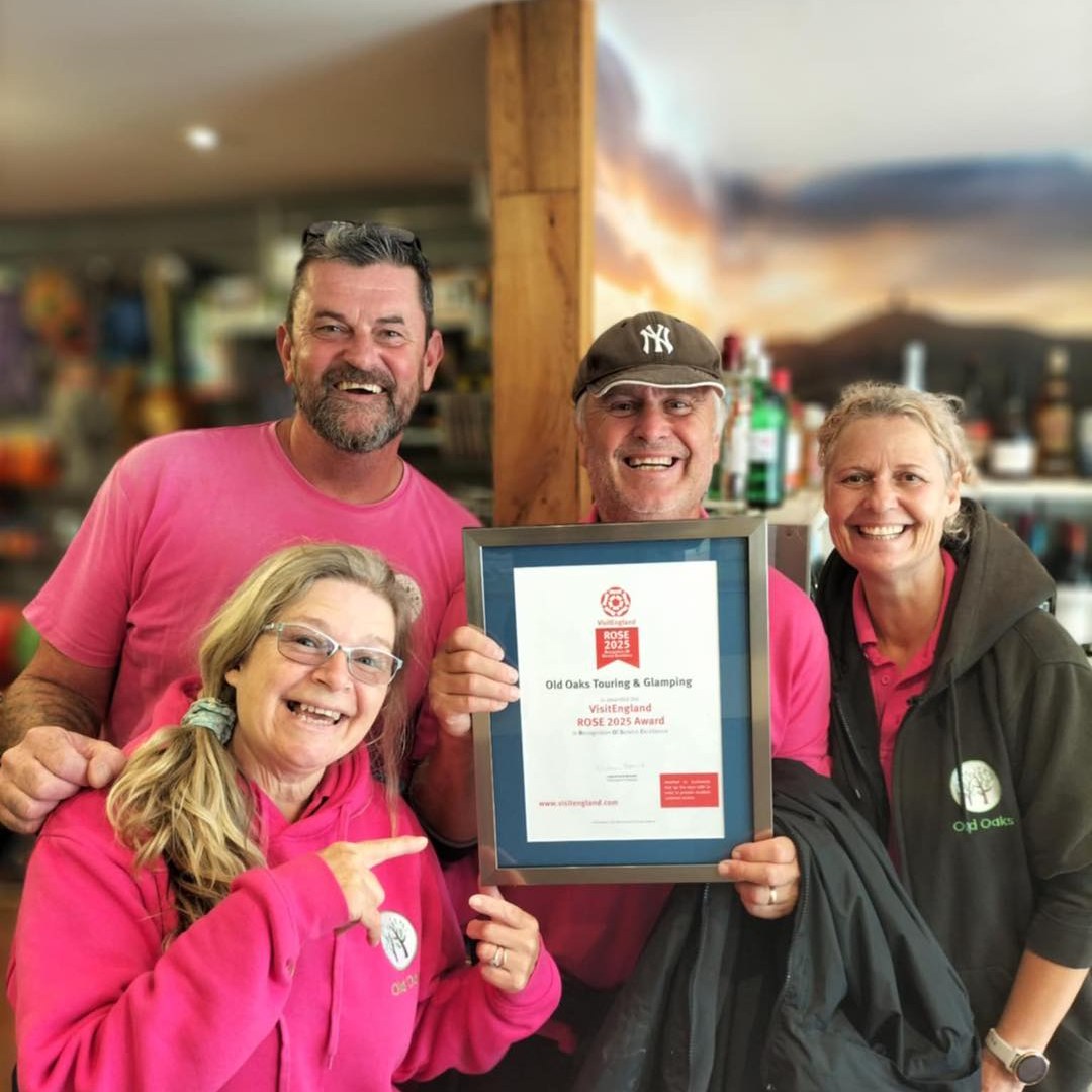 AWARD WIN NEWS for Old Oaks in Glastonbury – Visit England ROSE Award